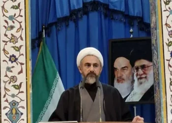 امام جمعه ایلام: وحدت ملی رمز پیروزی در برابر دشمنان است