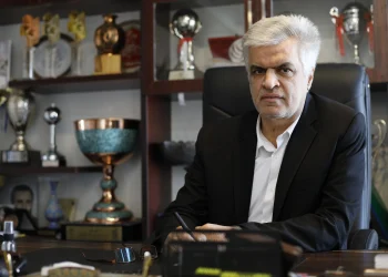 نائیجی:در این شرایط امکان برگزاری مسابقات لیگ برتر وجود ندارد/ دشمن نشان داده خط قرمزها را می شکند