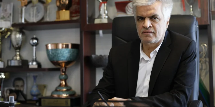 نائیجی:در این شرایط امکان برگزاری مسابقات لیگ برتر وجود ندارد/ دشمن نشان داده خط قرمزها را می شکند