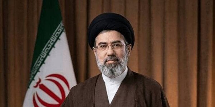 رهبر انقلاب در پیامی شهادت وزیر اطلاعات را تسلیت گفتند