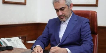 ضرورت تقویت بنیان های اقتصاد مقاومتی برای تحقق شعار سال/ ایران الگویی شایسته از ایستادگی در برابر فشار‌ها و توطئه‌های دشمنان ارائه داد