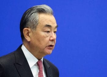 وزیر امور خارجه چین درباره ایران: مسیر صحیح خروج از بحران همچنان گفت‌و‌گو و مذاکره است؛ چین و فرانسه باید برای این منظور تلاش‌های مشترکی انجام دهند
