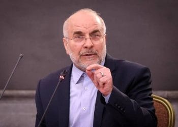 قالیباف: در کنار پایگاه‌های نظامی، نهاد‌های مالی که بودجه نظامی آمریکا را تأمین می‌کنند، اهداف قانونی محسوب می‌شوند / اگر اوراق قرضه خزانه‌داری آمریکا را خریداری کنید، ضربه به دارایی‌ها و دفاتر مرکزی خود را خریداری کرده‌اید