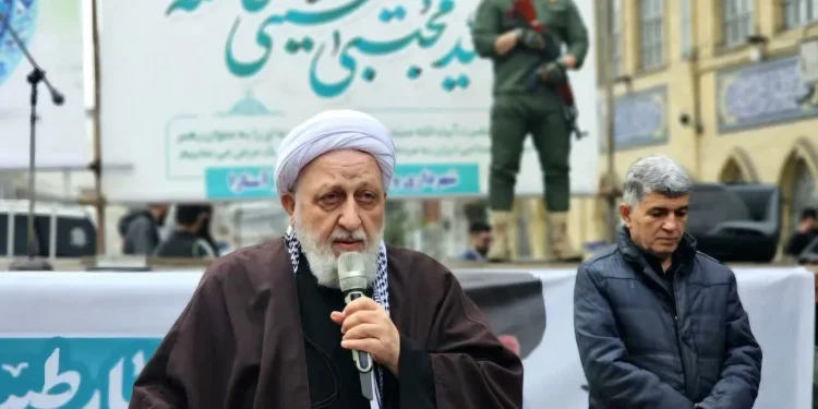 امام‌جمعه آستارا: وحدت و همبستگی ملی رمز شکست دشمنان است