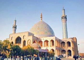 بقاع متبرکه البرز میزبان زائران نوروزی