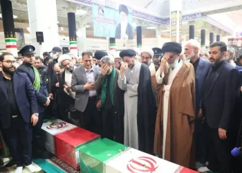 پیکر وزیر اطلاعات در قم تشییع شد