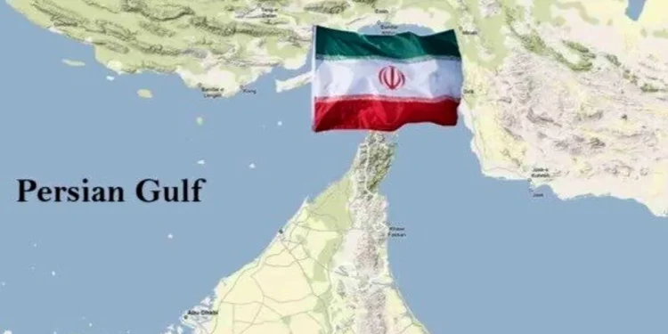 بلومبرگ: ایران کنترل تنگه هرمز را تقویت کرده است