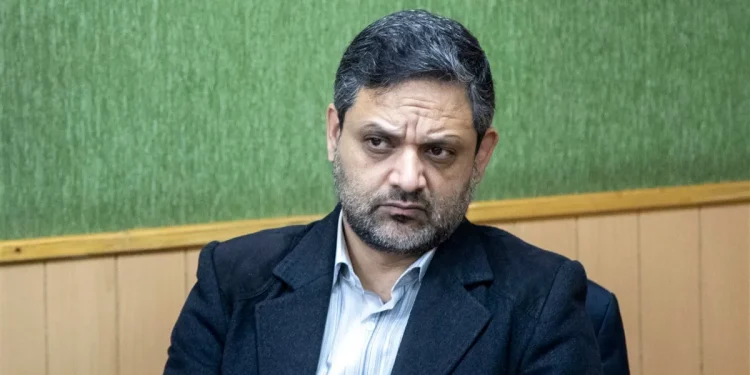 واکنش عضو شورای عالی انقلاب فرهنگی به پوشالی بودن هیمنه نظامی آمریکا و لزوم استیفای حقوق ایران در تنگه هرمز