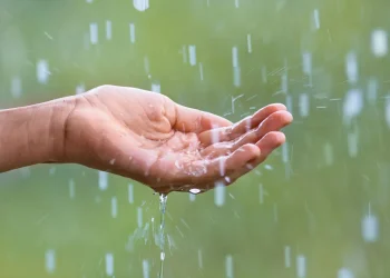 دمای هوا افزایش می‌یابد / بارندگی‌های رگباری در اغلب نقاط کشور
