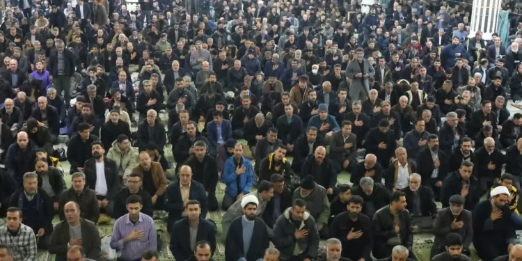 نماز عید سعید فطر در چهارمحال و بختیاری اقامه شد