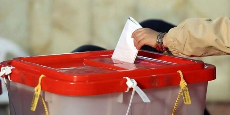 استاندار تهران: آماده برگزاری انتخابات تمام‌ الکترونیک شوراها در ۱۱ اردیبهشت هستیم/  ۸۷ درصد نامزدها مرد و ۱۳ درصد زن هستند/ نسبت به دوره قبل با کاهش رد صلاحیت‌ها و افزایش حضور گروه‌های سیاسی روبه‌رو هستیم