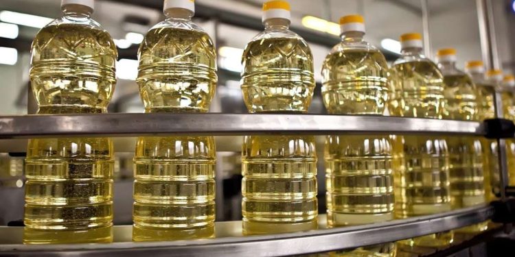 رئیس انجمن روغن نباتی: قیمت روغن افزایش نیافته و مصوبه‌ای در این خصوص وجود ندارد
