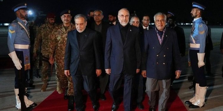 بروجردی، عضو کمیسیون امنیت ملی: تابع فرمان مقام معظم رهبری در مذاکره حاضر شدیم/ شخص قالیباف این مذاکرات را مدیریت می‌کند که امیدواریم به سرانجام خوبی برسد