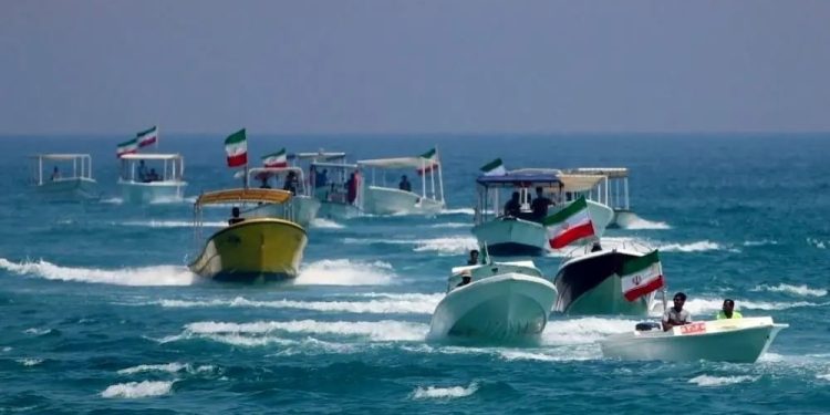 سپاه: امنیت خلیج فارس بدون حضور قدرت‌های استکباری و سلطه‌گر معنا می‌یابد / در آینده نزدیک با اخراج آمریکا و بیگانگان از منطقه، امید و انتظار ملت‌ها برای درک روزی که خلیج فارس نقش راهبردی و جهانی خود را به درستی و در اوج شکوه و عظمت ایفا نماید، به سر خواهد رسید
