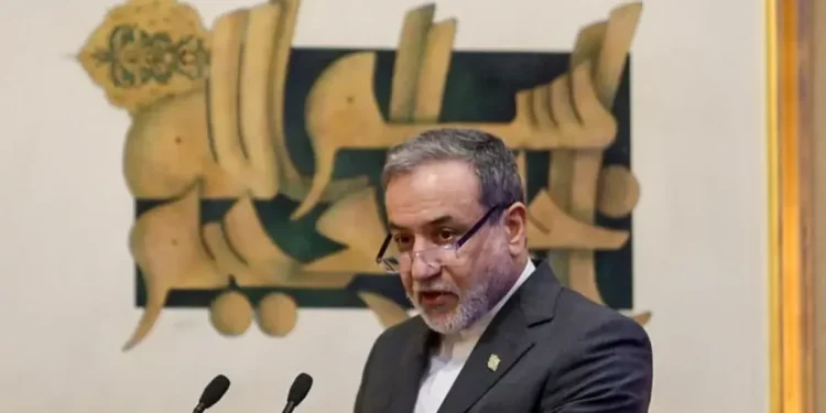 هشدار عراقچی درباره تشعشعات رادیواکتیو نیروگاه بوشهر