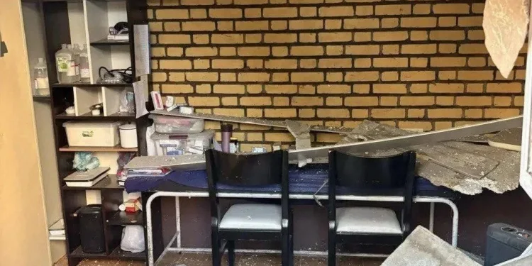 آسیب دیدن کلیسای ارتدوکس سنت نیکولای و خانه سالمندان روسی در تهران پس از حمله موشکی