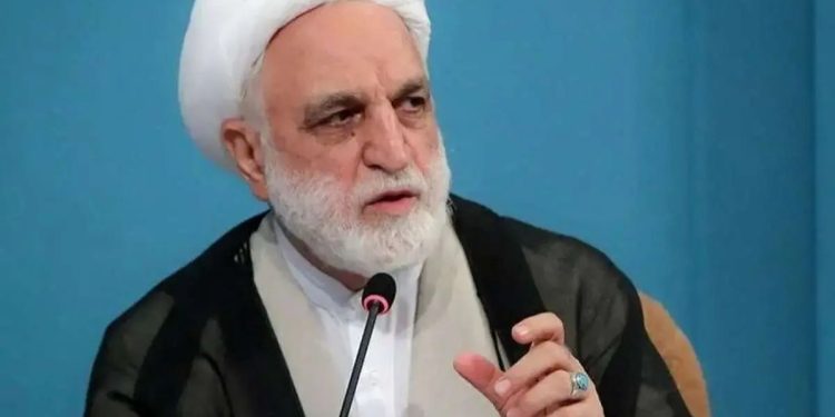 رئیس قوه قضائیه: هدف دشمن شکستن کمر اقتصادی کشور است؛ باید او را در این جبهه خلع سلاح کنیم