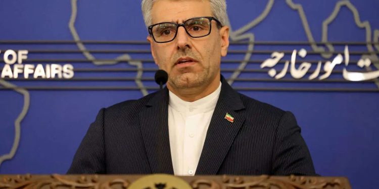 سخنگوی وزارت خارجه: پیشنهاد آمریکا از سوی ایران در حال بررسی است/ پس از جمعبندی، نقطه نظرات خود را به طرف پاکستانی منتقل میکنیم