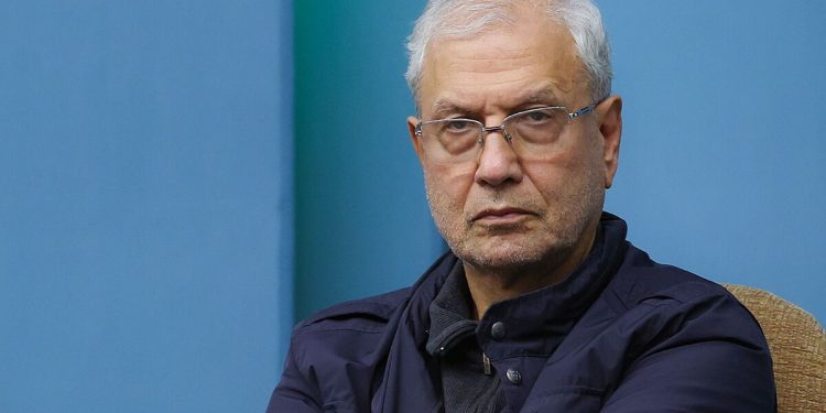 علی ربیعی در واکنش به اتصال اینترنت بین‌الملل: رفع محدودیت اینترنت یک «بایدِ بنیادین» بود؛ مایه تأسف است که صداوسیما در صف اول هجمه به این تصمیم ایستاده / پزشکیان «امنیت‌سازترین» تصمیم ممکن را گرفت