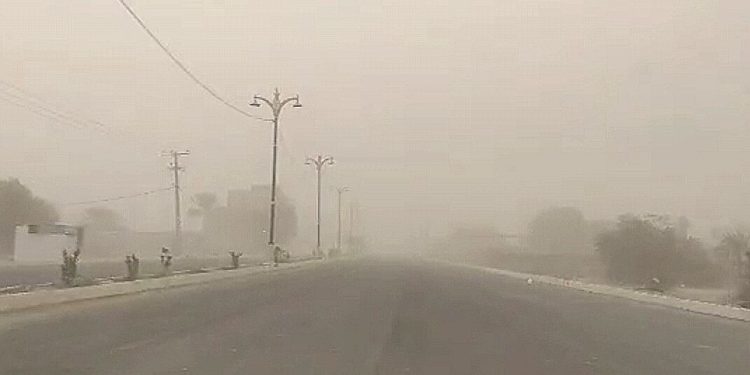 هواشناسی اصفهان: توده گرد و خاک با منشا کشور عراق تا اواخر دوشنبه هفته جاری در بیشتر نقاط استان تداوم خواهد داشت