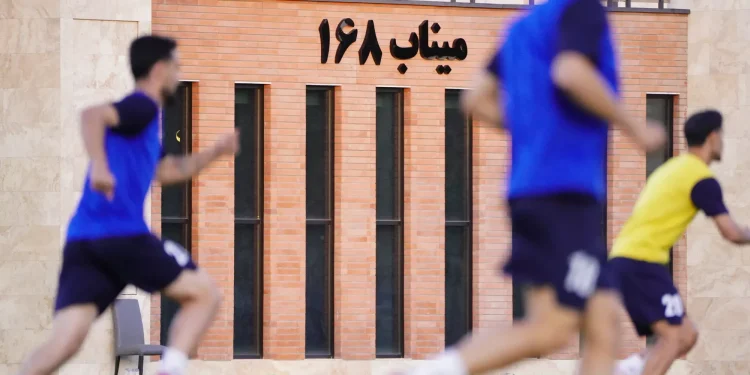 بازیکنان ایران دور هم جمع شدند؛/ اتحاد تیم میناب 168 برای جام جهانی (عکس)