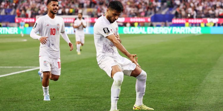 فدراسیون فوتبال: تصاویر منتشرشده از محمد محبی فاقد اصالت و اعتبار است و ارتباطی به این بازیکن ندارد / تصاویر مذکور هوش مصنوعی و تکنیکهای دستکاری دیجیتال تولید شدهاند