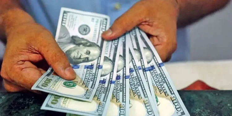 قیمت دلار ۱۶۶ هزار و ۵۰۰ تومان شد