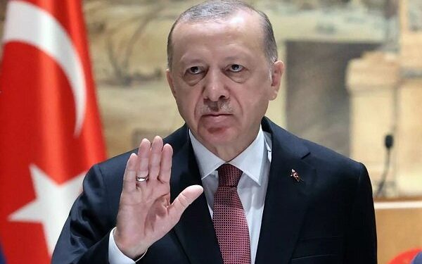 اردوغان: با اعلام توافق منطقه نفس راحتی کشید / تا روزی که توافق امضا شود، ضروری است از هرگونه لفاظی یا اقداماتی که می‌تواند تنش‌ها را تشدید کند خودداری شود /طرح‌هایی برای برادرکشی شکست خورد؛ تلاش‌ها برای شعله‌ور کردن آتش اختلافات جدید میان ترک‌ها، عرب‌ها، کرد‌ها و ایرانیان (فارس‌ها) با شکست مواجه شد