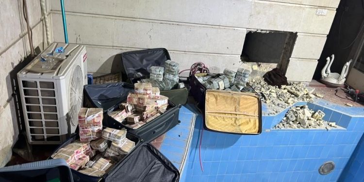 کشف و ضبط 11 میلیون دلار و 4 میلیارد دینار از معاون وزارت نفت عراق