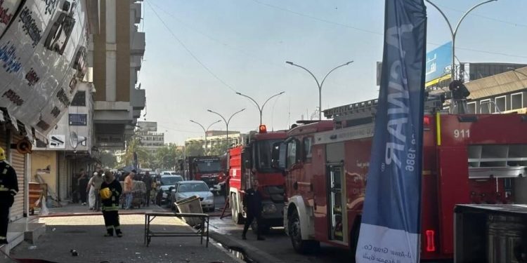 مهار آتش‌سوزی در یکی از مراکز تجاری بغداد