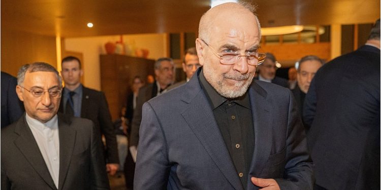 قالیباف در مسقط؛ ایران: هرمز به قبل از جنگ بازنمی‌گردد، عمان: بر عبور بی‌عوارض کشتی‌ها تاکید کردیم