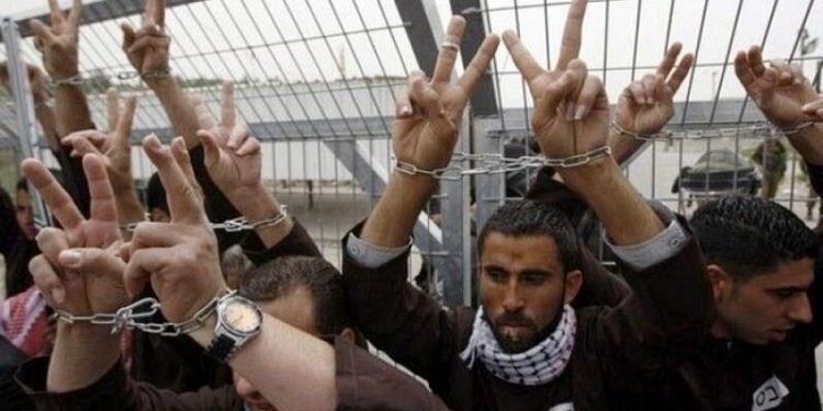 حماس خواستار محاکمه سران اسرائیل به دلیل شکنجه اسرا شد