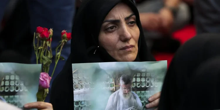 رئیس سازمان راهداری: پیش‌فروش بلیت ناوگان حمل‌ونقل عمومی سفرهای مراسم تشییع رهبر شهید از دوشنبه آغاز می شود