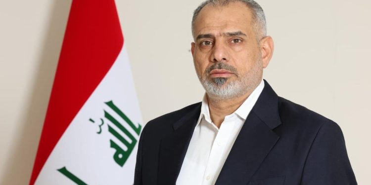 نایب رئیس پارلمان عراق: فتوای جهاد کفایی نقش مهمی در مهار تروریسم و حفظ عراق داشت