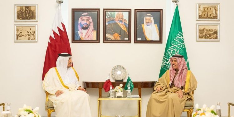 تاکید وزرای خارجه عربستان و قطر بر اهمیت پایبندی به توافق امریکا و ایران