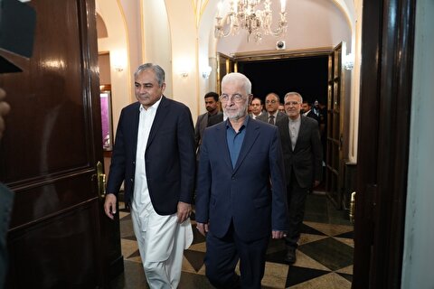 وزیر کشور پاکستان: من اینجا هستم تا نامه ویژهای را از سوی عاصم منیر به آیتالله سید مجتبی خامنهای، رهبر ایران تحویل دهم / این پیام، پیام مهمی است؛ امیدوارم همه چیز به خوبی پیش برود و به پایان برسد