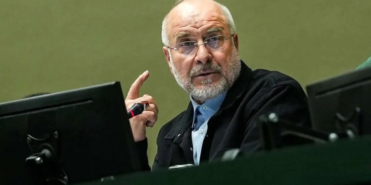 قالیباف: محاصرهٔ دریایی و چراغ سبز امروز آمریکا به رژیم صهیونیستی، پایگاهها و داراییهای آمریکا و رژیم در منطقه را به اهداف مشروع تبدیل میکند / دست نیروهای مسلح ما مثل همیشه باز است