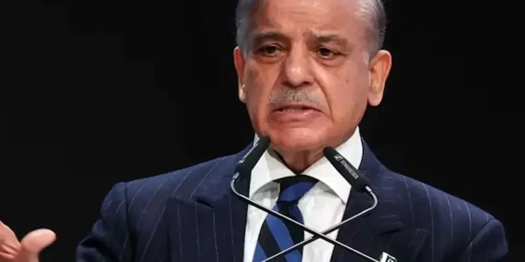 ببینید/ نخستوزیر پاکستان سخنرانی خود را به فارسی تمام کرد: زندهباد دوستی ایران و پاکستان