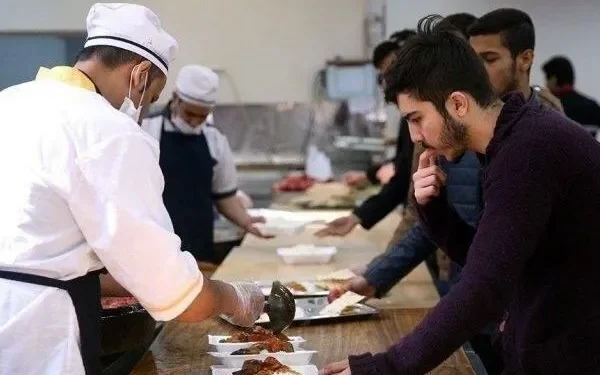 قیمت غذای دانشجویی آزاد می‌شود / سازمان امور دانشجویان: یارانه غذای دانشجویان از ترم آینده مستقیم به کیف پول آنها واریز می‌شود