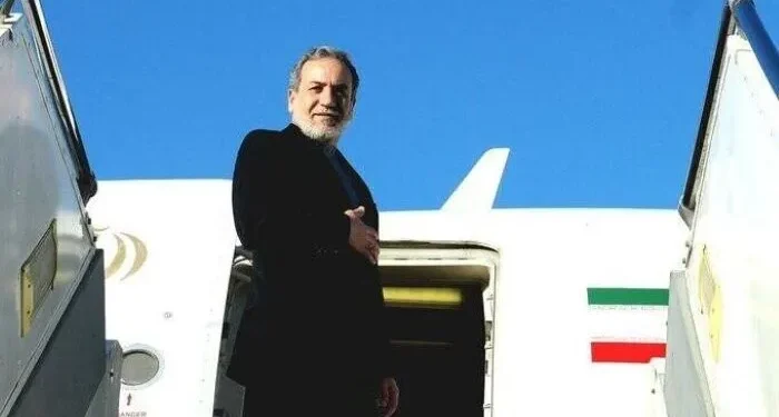 وزیر امور خارجه عازم عراق شد/ انجام یک دیدار رسمی و هماهنگی‌های لازم با مراجع مسئول عراقی برای برگزاری مراسم تشییع پیکر رهبر شهید انقلاب، از برنامه‌های این سفر است