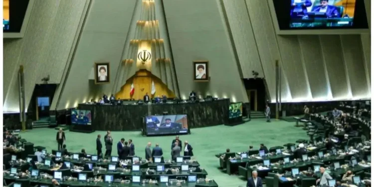 سخنگوی هیأت رئیسه: طی هفته پس از تشییع رهبر شهید انقلاب، مجلس رسماً تشکیل جلسه خواهد داد