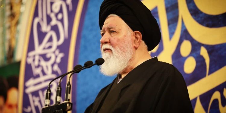 علم الهدی: اگر رییسجمهور تفاهم با آمریکا را امضا کرده با اجازه رهبری بوده است؛ بنابراین ما حق مواجهه با ایشان و این تفاهم را نداریم