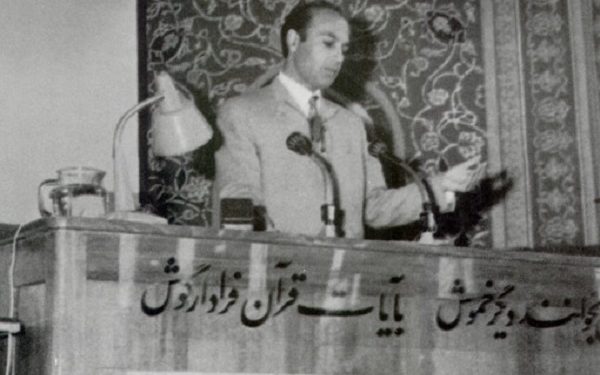 دکتر شریعتی: داستان کربلا نه از تاسوعا و یا محرم شروع میشود و نه در عصر عاشورا و اربعین تمام میشود / از کودک حسین (ع) گرفته تا برادرش همه برادرانه در برابر شهادت ایستادند تا به همه مردان، زنان، کودکان و همه پیران و جوانان همیشه تاریخ بیاموزند که باید چگونه زندگی کنند