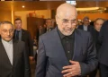 سی‌ان‌ان به نقل از یک منبع ایرانی: مذاکرات ایران و آمریکا پس از تهدیدهای روز یکشنبهٔ ترامپ، متوقف شده، اما به پایان نرسیده / گفت‌وگوهای پشت‌پرده برای بازگرداندن طرف‌های دیپلماتیک به پای میز مذاکره همچنان در جریان است