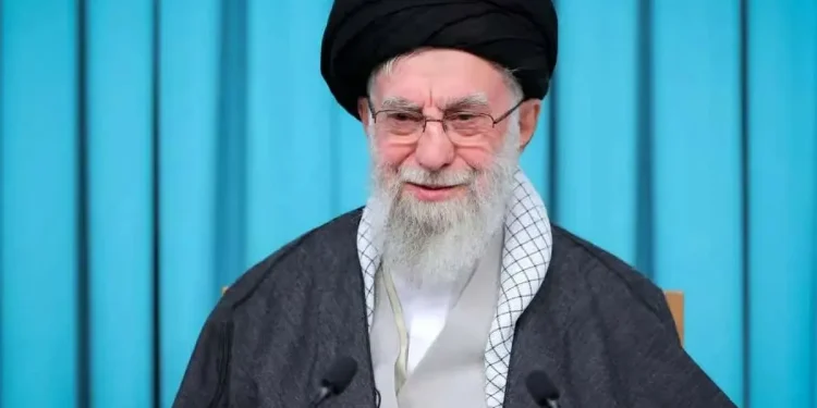 جزئیات مراسم تشییع رهبر شهید: روز‌های ۱۳ و ۱۴ تیر ماه، مراسم وداع با پیکر در مصلای امام خمینی تهران برگزار می‌شود / مراسم تشییع در روز ۱۵ تیر در تهران و ۱۶ تیر در قم/ پنج‌شنبه ۱۸ تیر، مراسم تشییع و تدفین در حرم امام رضا در مشهد برگزار خواهد شد