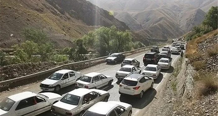 ترافیک سنگین در محورهای شمالی / انسداد مسیر جنوب به شمال چالوس