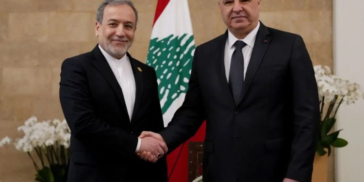 عراقچی مقامات لبنانی را در جریان جزییات بندهای تفاهم نامه اسلام آباد به ویژه مفاد مربوط به لبنان قرار داد / مقامات لبنانی از گنجانده شدن موضوع خاتمه جنگ علیه لبنان در متن یادداشت تفاهم قدردانی کردند