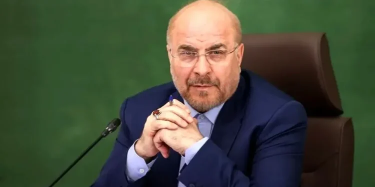 قطع گفتگوی رییس مجلس؛ بدعتی جدید در تلویزیون جلیلی-جبلی / گفتگوی قالیباف نصفه‌نیمه، قطع شد!