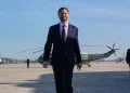 ونس هنگام عزیمت به سوئیس درباره مذاکرات با ایران: هدف، ایجاد چارچوبی برای گفت‌و‌گو است / در یک مسیر، مذاکرات در سطح عالی سیاسی میان سران هیأت‌ها و در مسیری دیگر، گفت‌و‌گو میان تیم‌های کاری انجام می‌شود / پیش‌بینی می‌کنم یک تا دو روز در سوئیس بمانیم / آمریکا می‌خواهد مذاکرات هم بر پروندهٔ هسته‌ای ایران و هم بر آتش‌بس در لبنان متمرکز شود