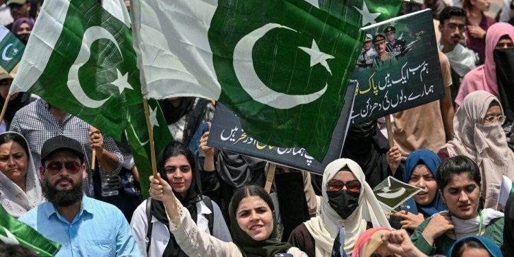 رئیس مجلس سنای پاکستان: یادداشت تفاهم اسلام‌آباد مایه مباهات است و به پاس آن، فردا در سراسر پاکستان روز شکرگزاری برگزار می‌شود